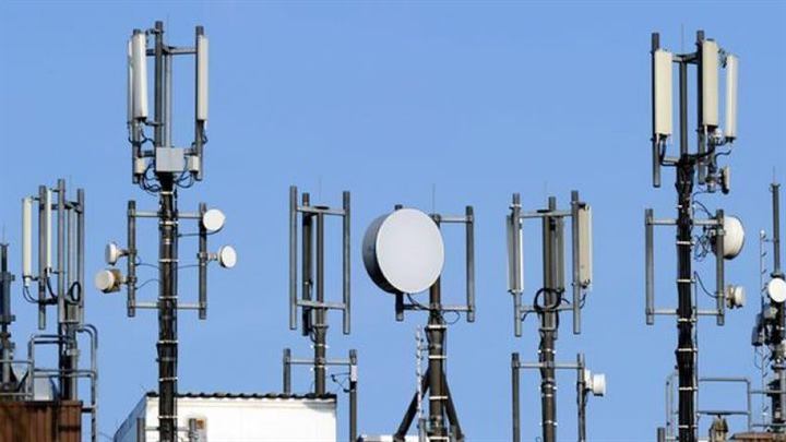 Internet and communication networks